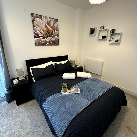 Cozy Bracknell Apartment With Modern Amenities Eksteriør bilde