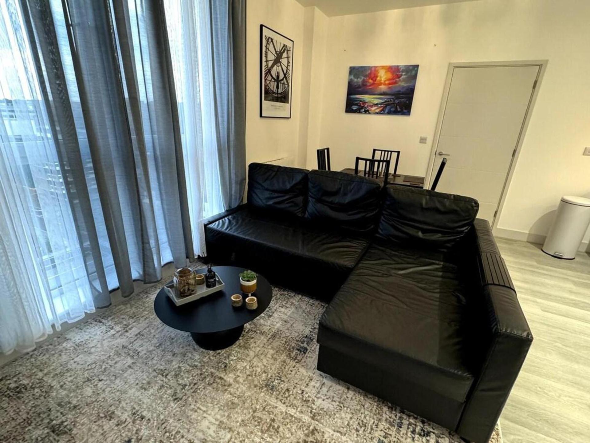 Cozy Bracknell Apartment With Modern Amenities Eksteriør bilde